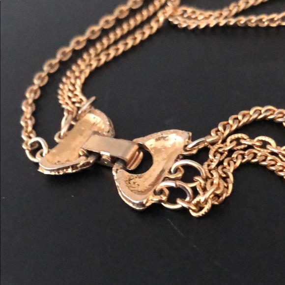 VINTAGE GOLD TONE THREE TIER CHAIN NECKLACE - Picture 9 of 11